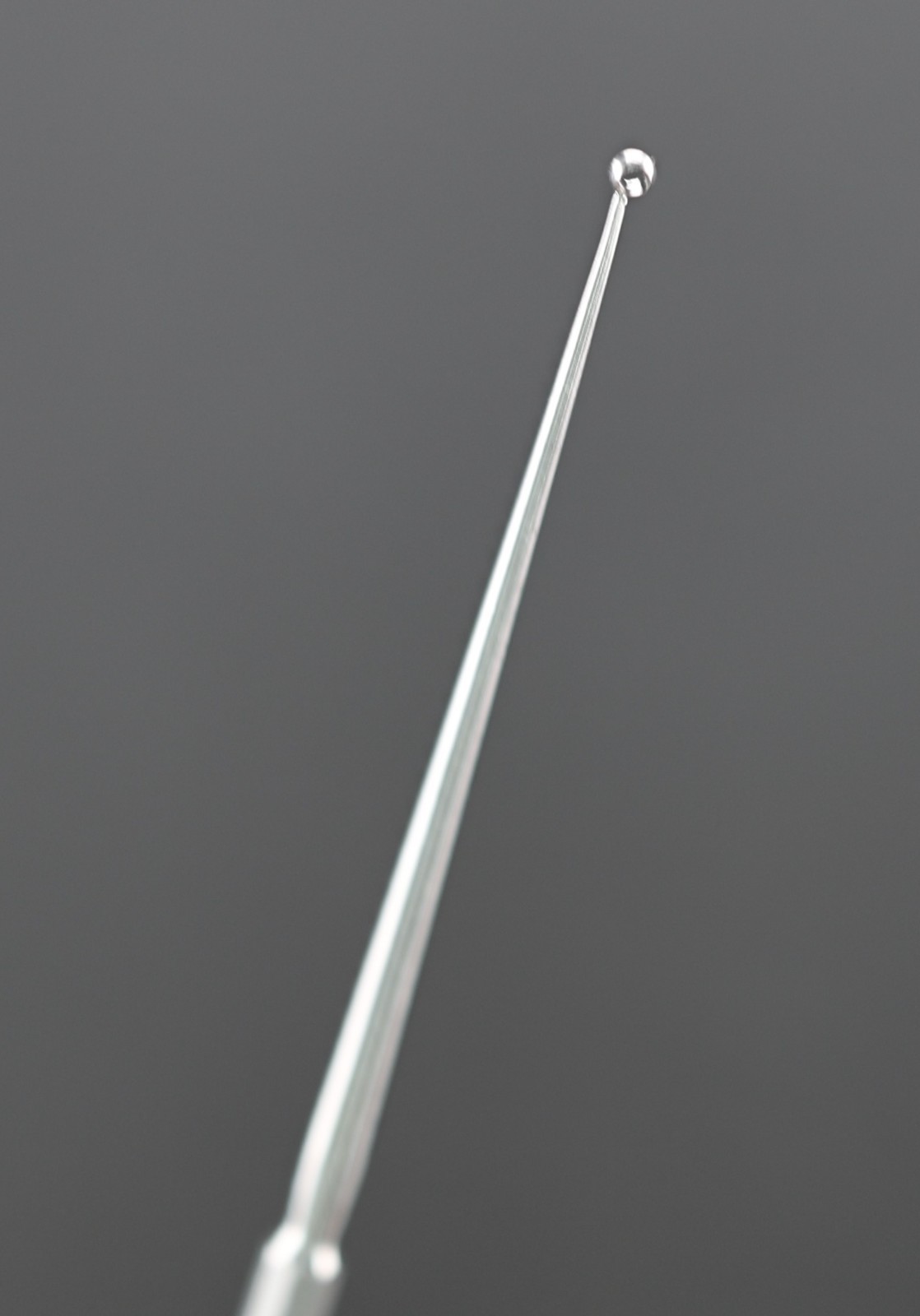 V. Mueller AU5581 Buck Ear Curette, Size 0, Sharp Tip, 5-7/8″