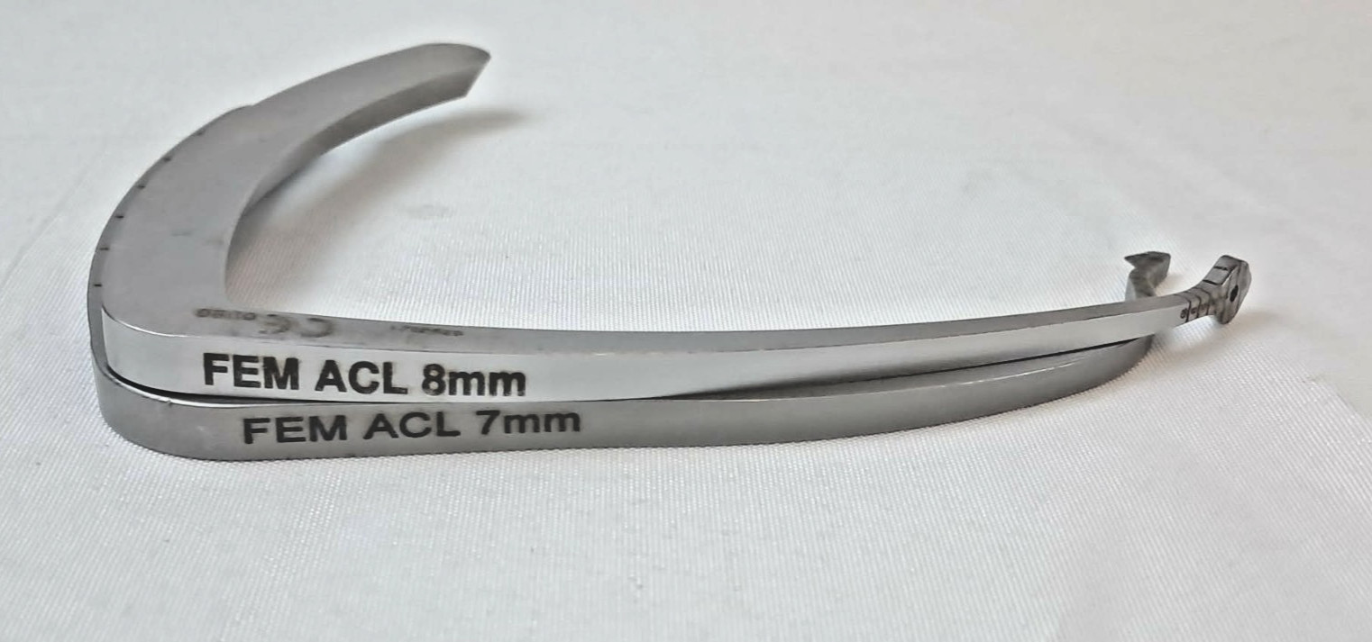 Set of 2 Arthrex AR-1510F-01 Femoral ACL Marking Hooks 7mm & 8mm Arthroscopic