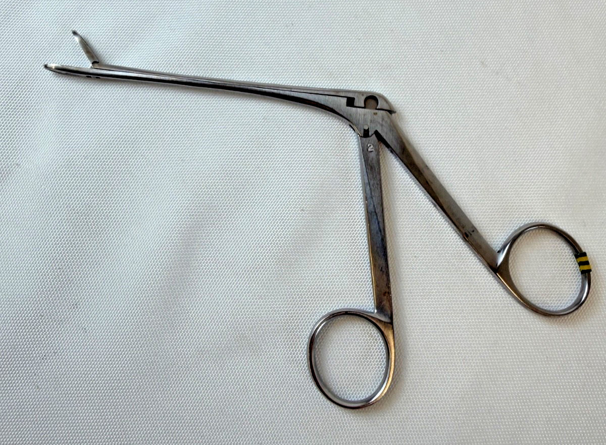 Boss Instruments XOMED 93-5669 Blakesley Size 2 Straight Jaw 5mm Bite ENT