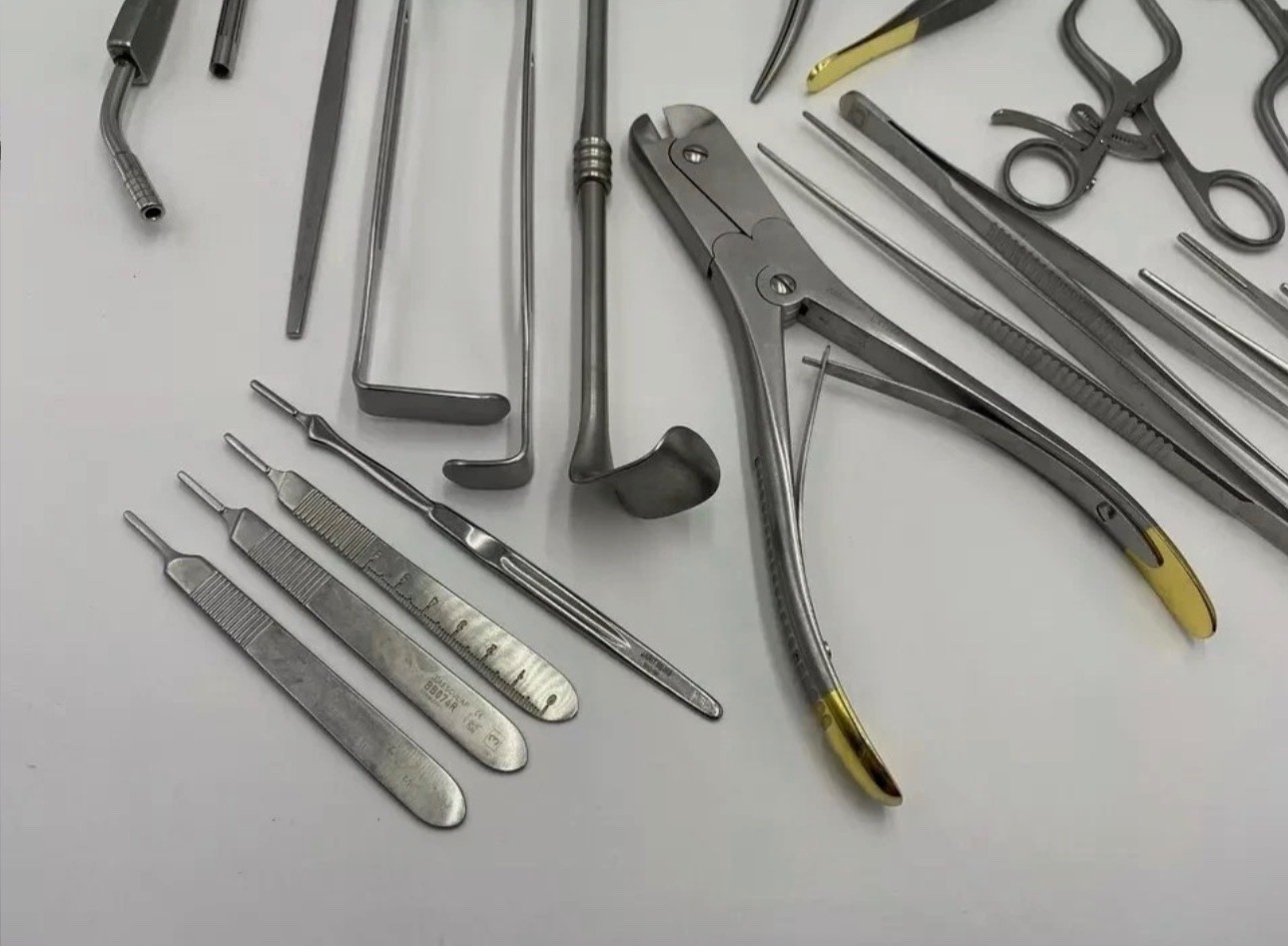 Aesculap Jarit V. Mueller Coronary Artery Bypass Graft Surgical Instrument Set