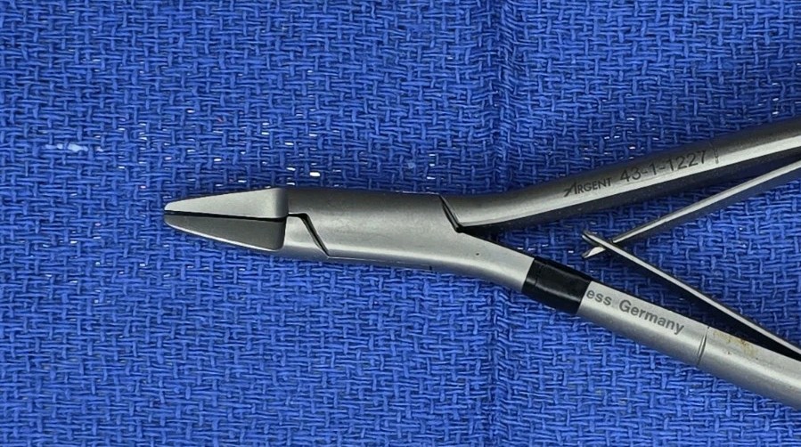 McKesson Argent Nail Splitter English Anvil Jaws 5″ – Sold Separately