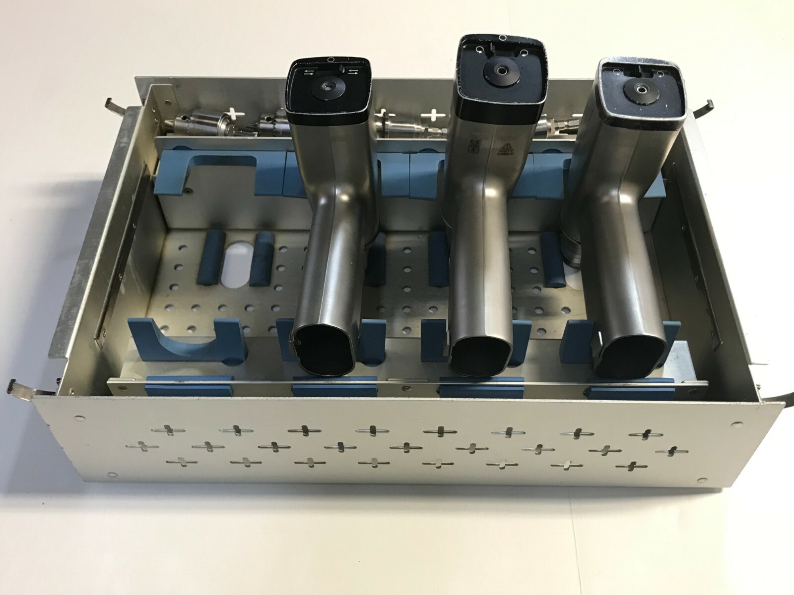 Stryker System 2000 includes 2104 Reamers, 2108 Sag Saw, 2102 Drill