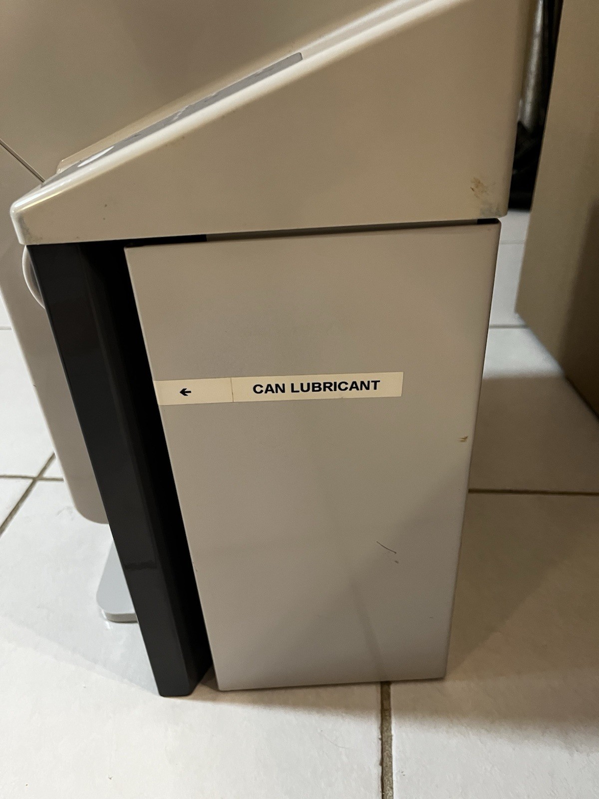 KAVO QUATROCARE Plus 2124A handpiece maintenance Unit